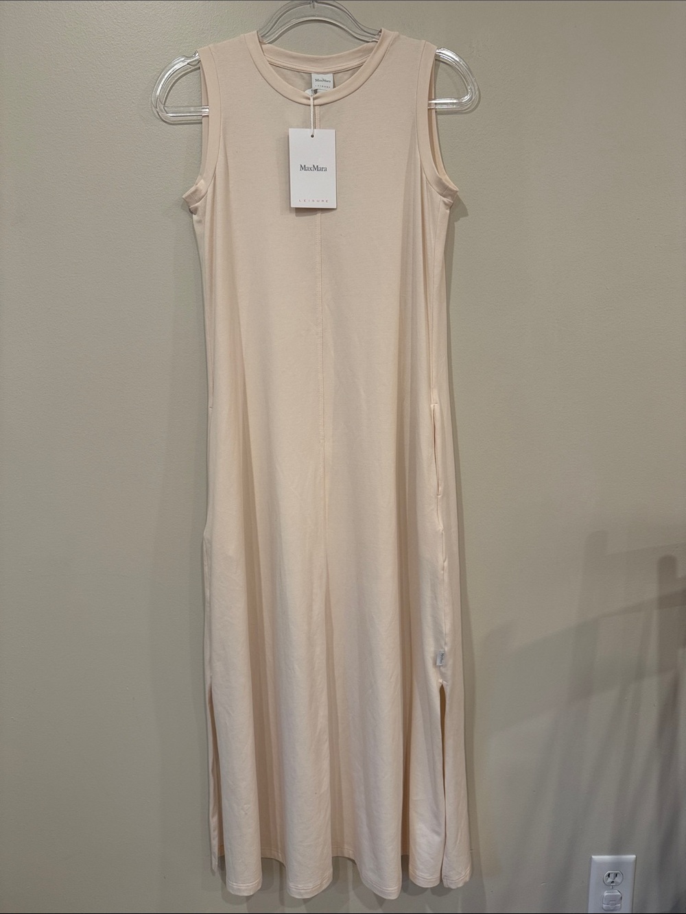 MaxMara Sleeveless Cream-Colored Midi Dress